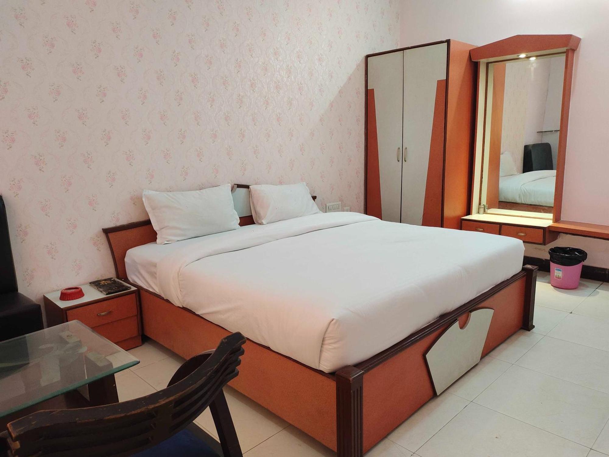 Maharani Hotel 3*