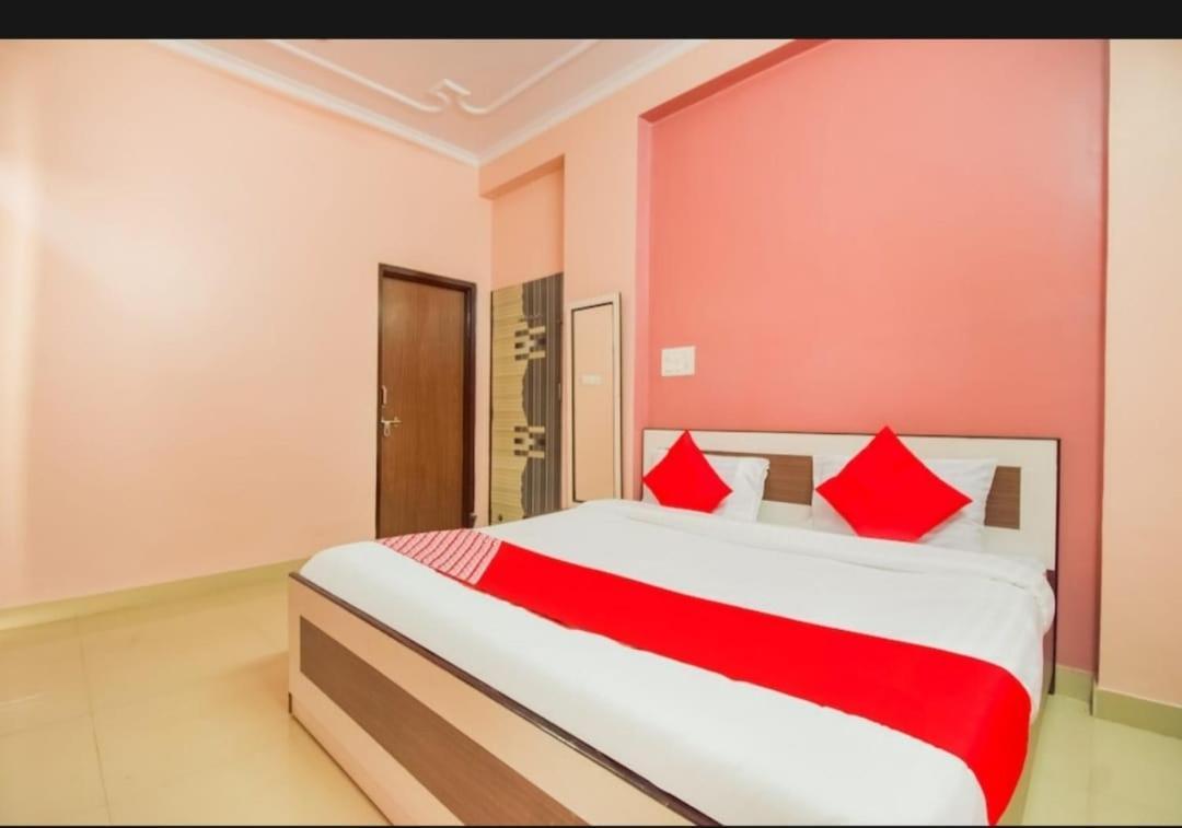 The Komal Hotel 2*