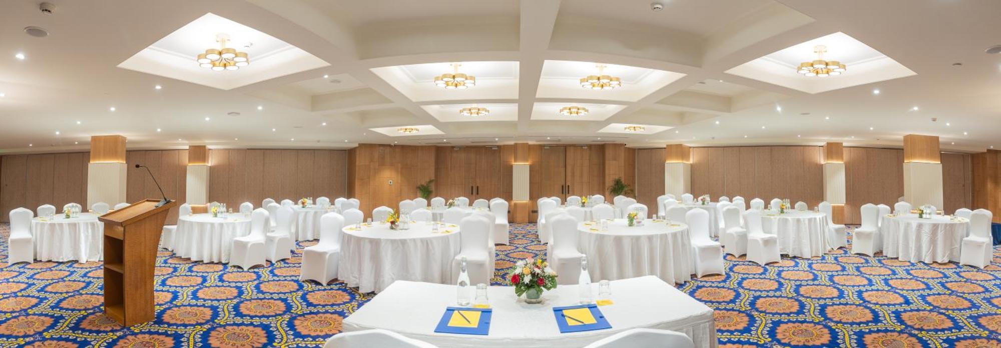 Golden Tulip Hotel 5*