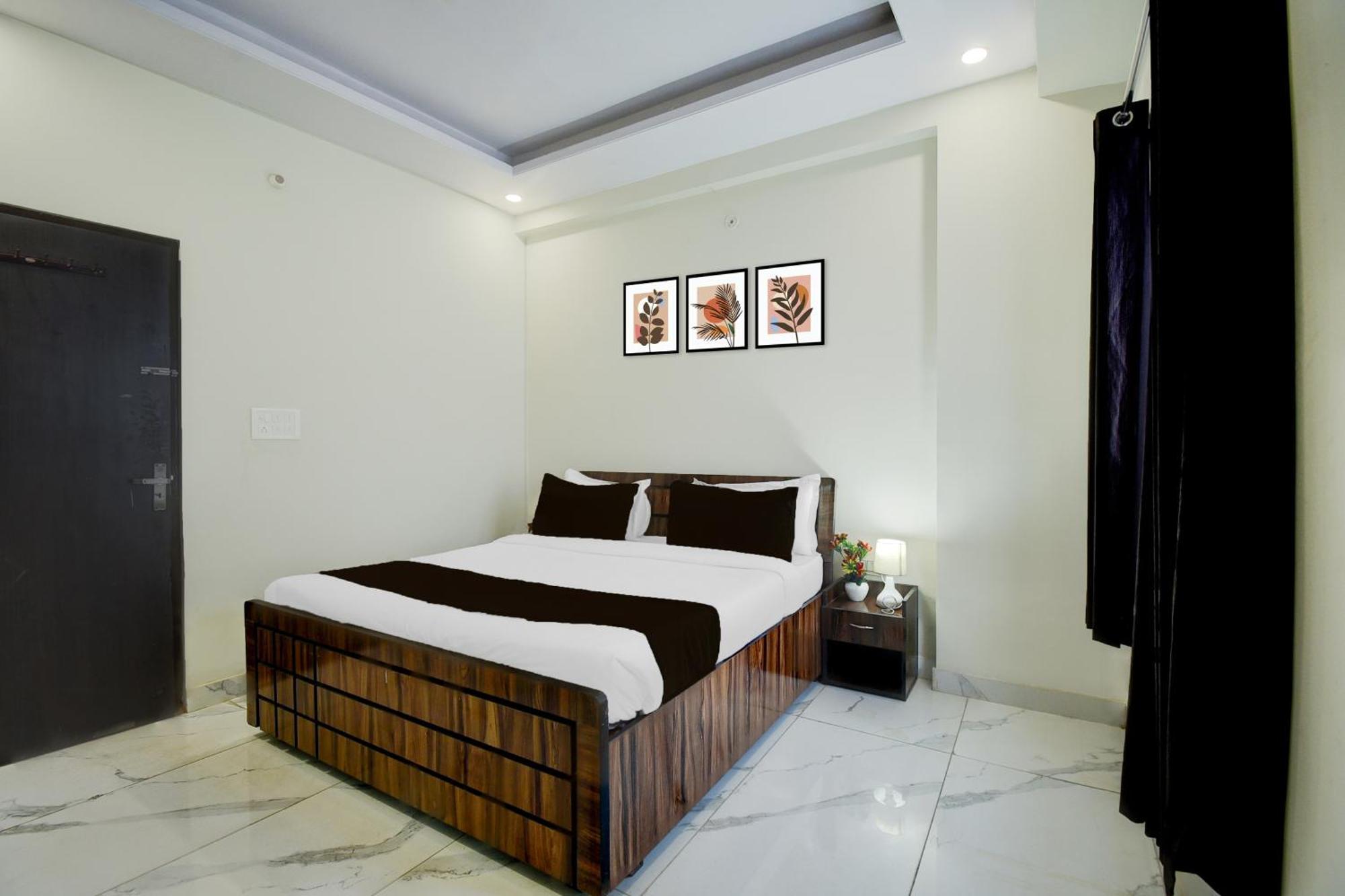 Fabhotel Bungalow 14 Hotel