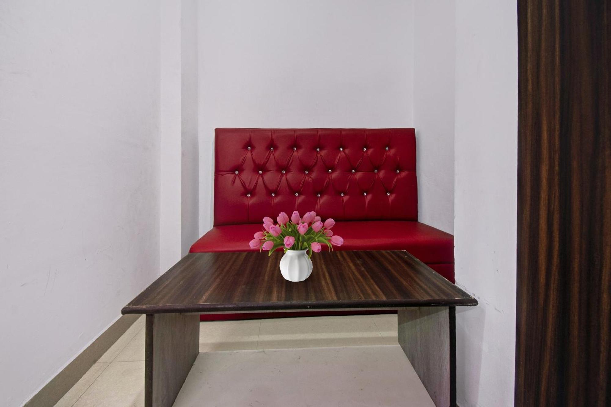 Townhouse The Lotus Hotel 4*