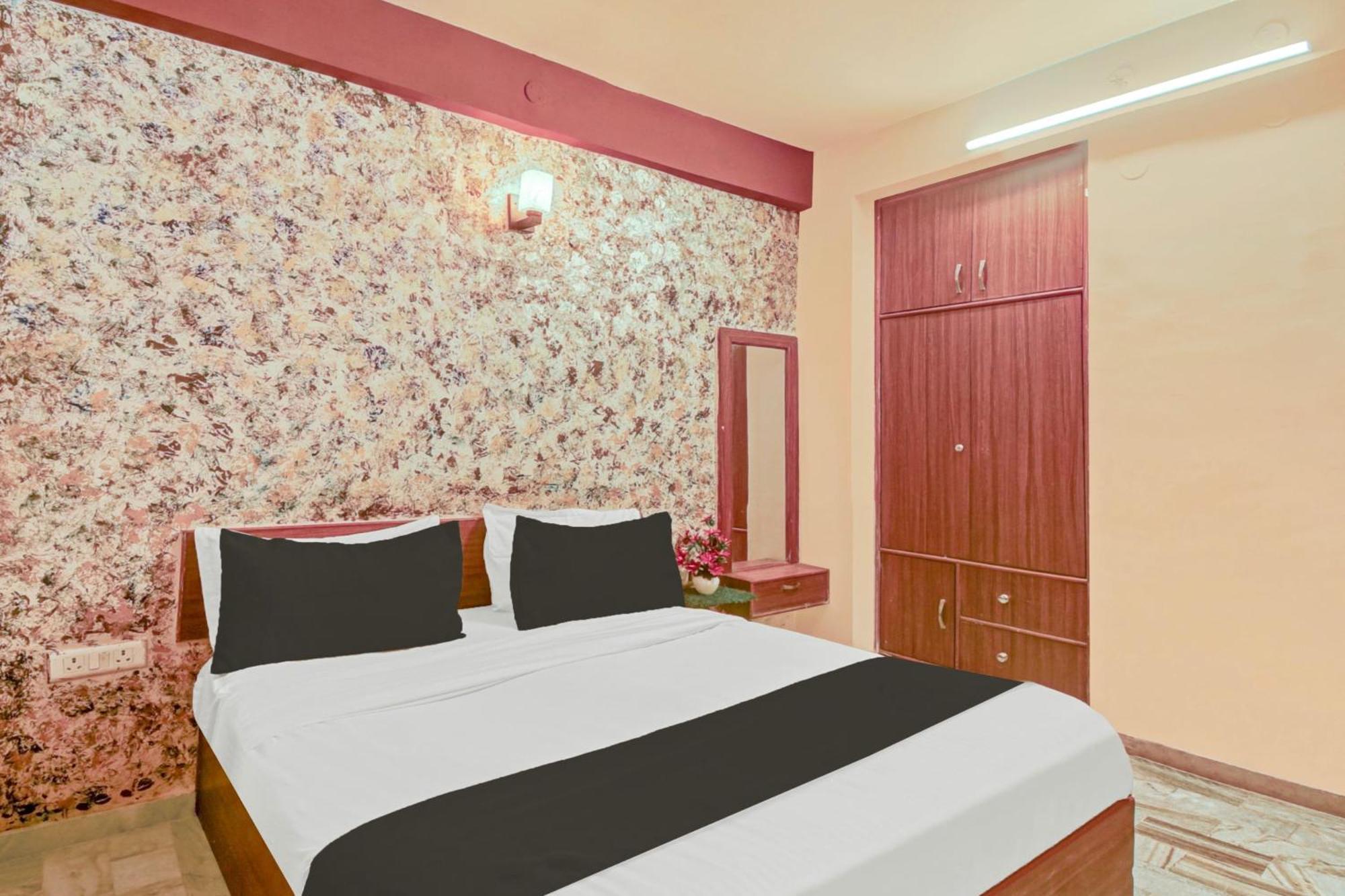 O The Blue Hotel Jaipur