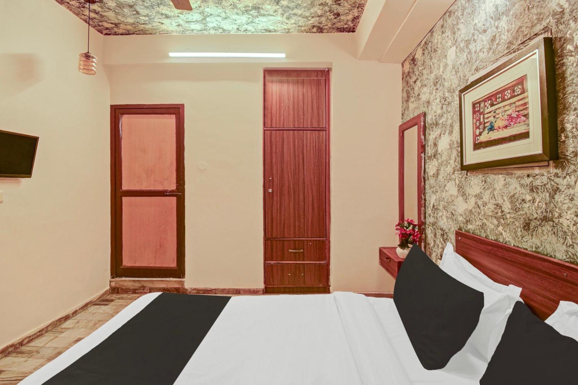 Hotel O The Blue Jaipur