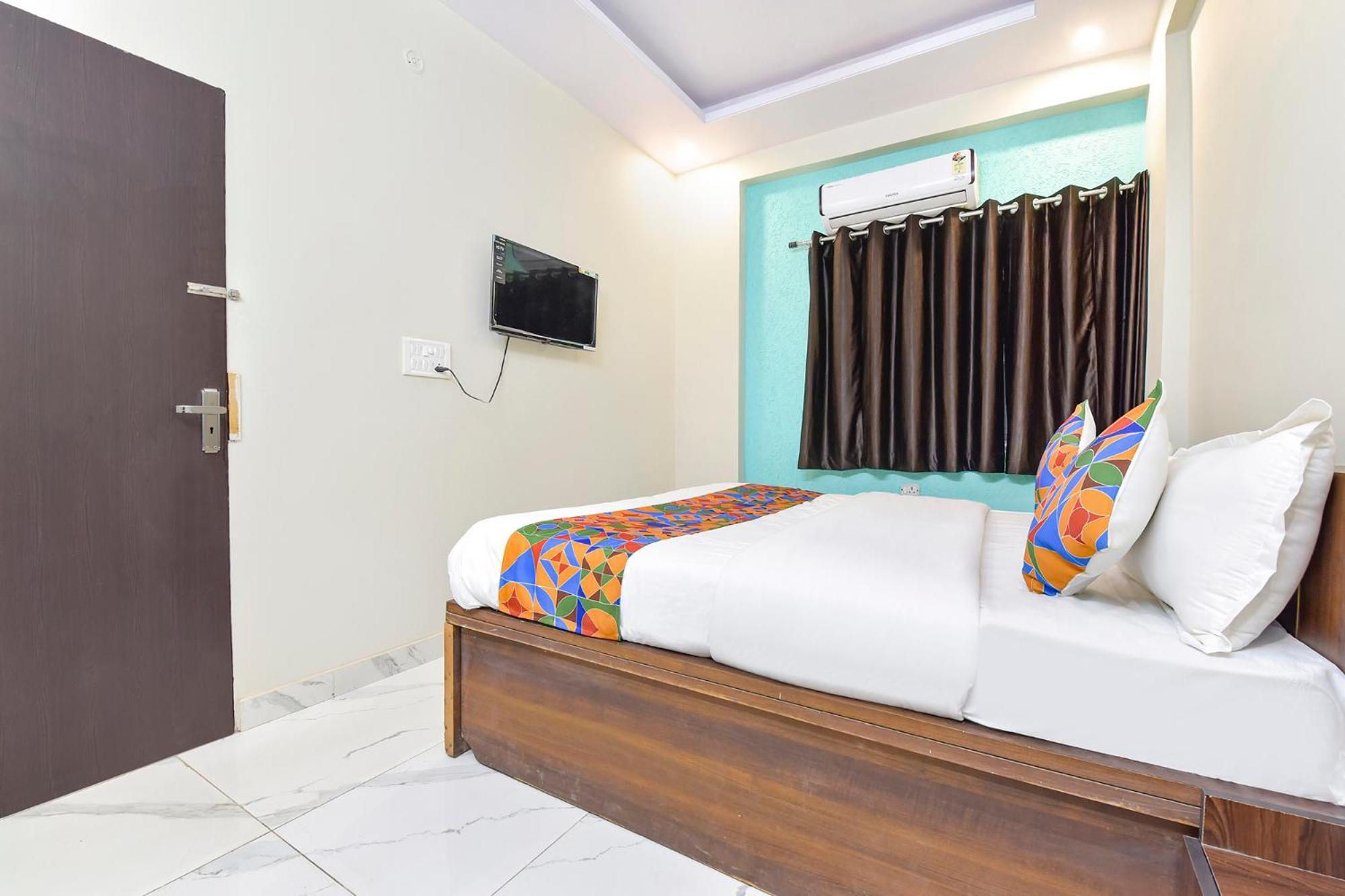 Fabhotel Bungalow 14 3*