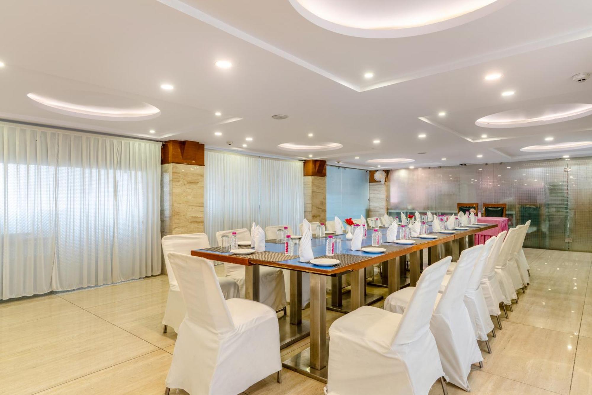 Treebo Premium Vinnie Hotel 4*