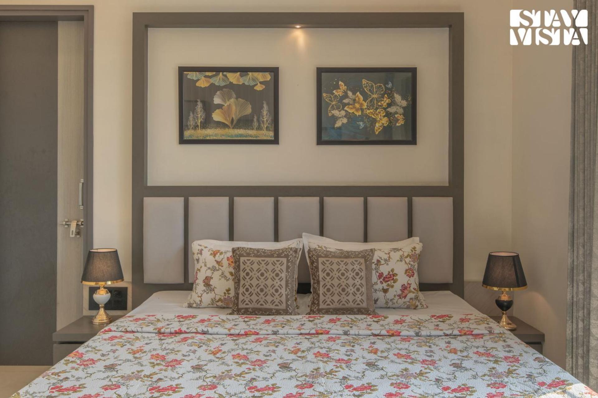 Stayvista At Pinkal Farms With Pool, Lawn, Wi-fi * Jaipur