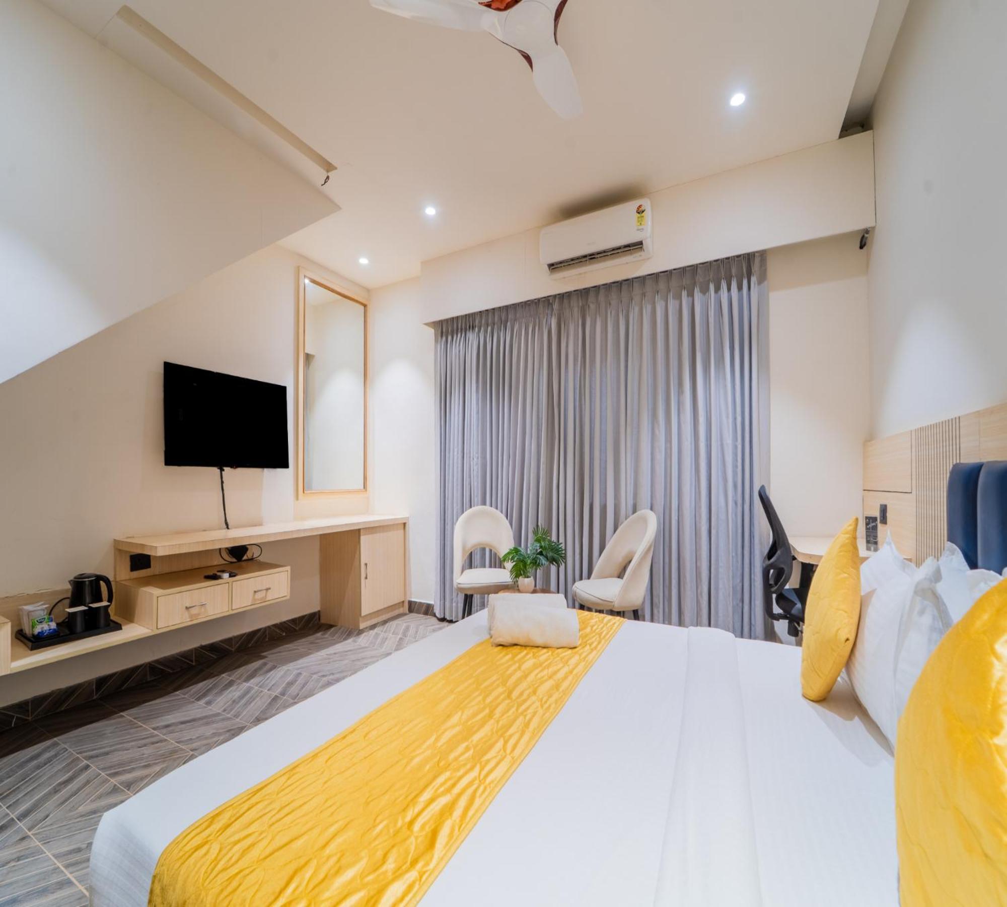 The Jewels Hotel 4*