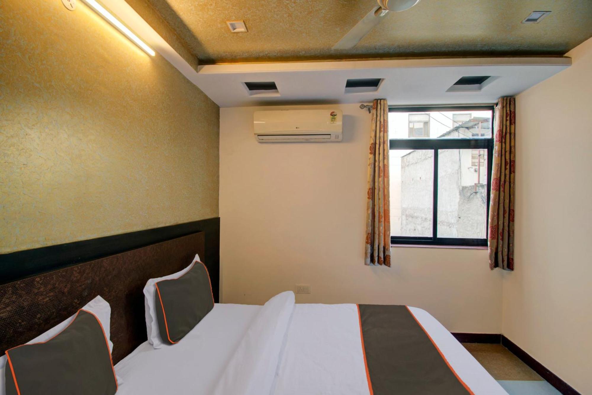 Hotel O Sanjay Palace 3*