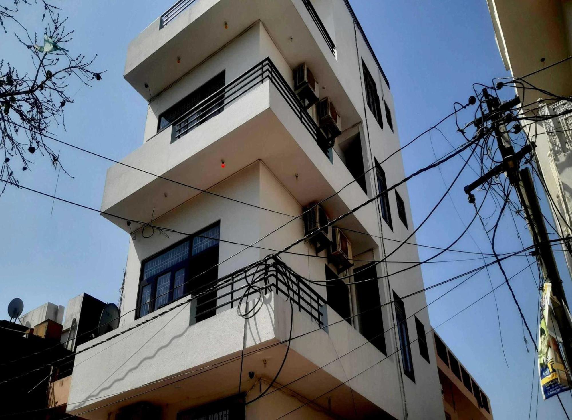 Hotel O Dev Mansarovar