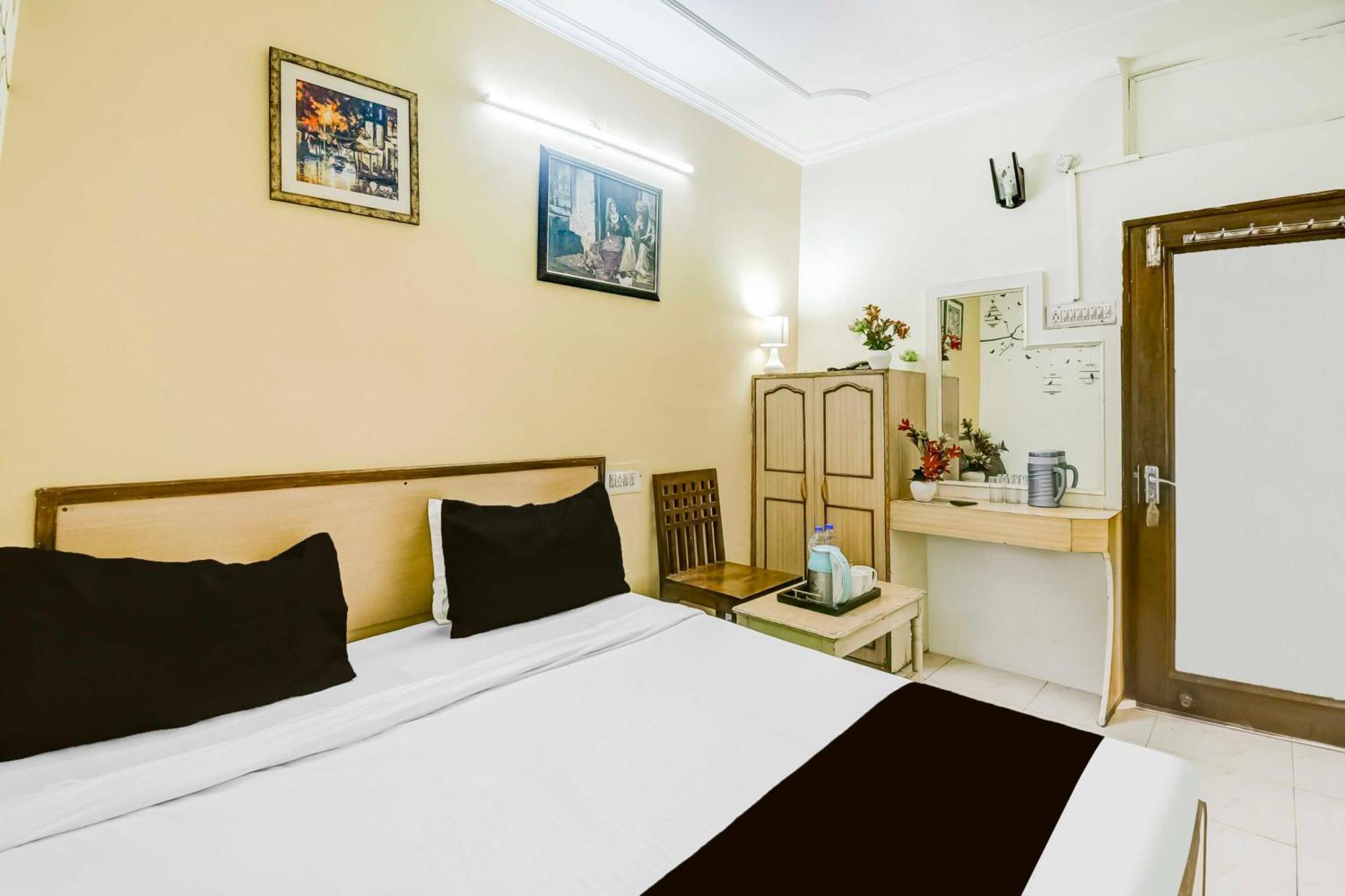 Hotel Super O Sindhi Camp Formerly Paul Avenue