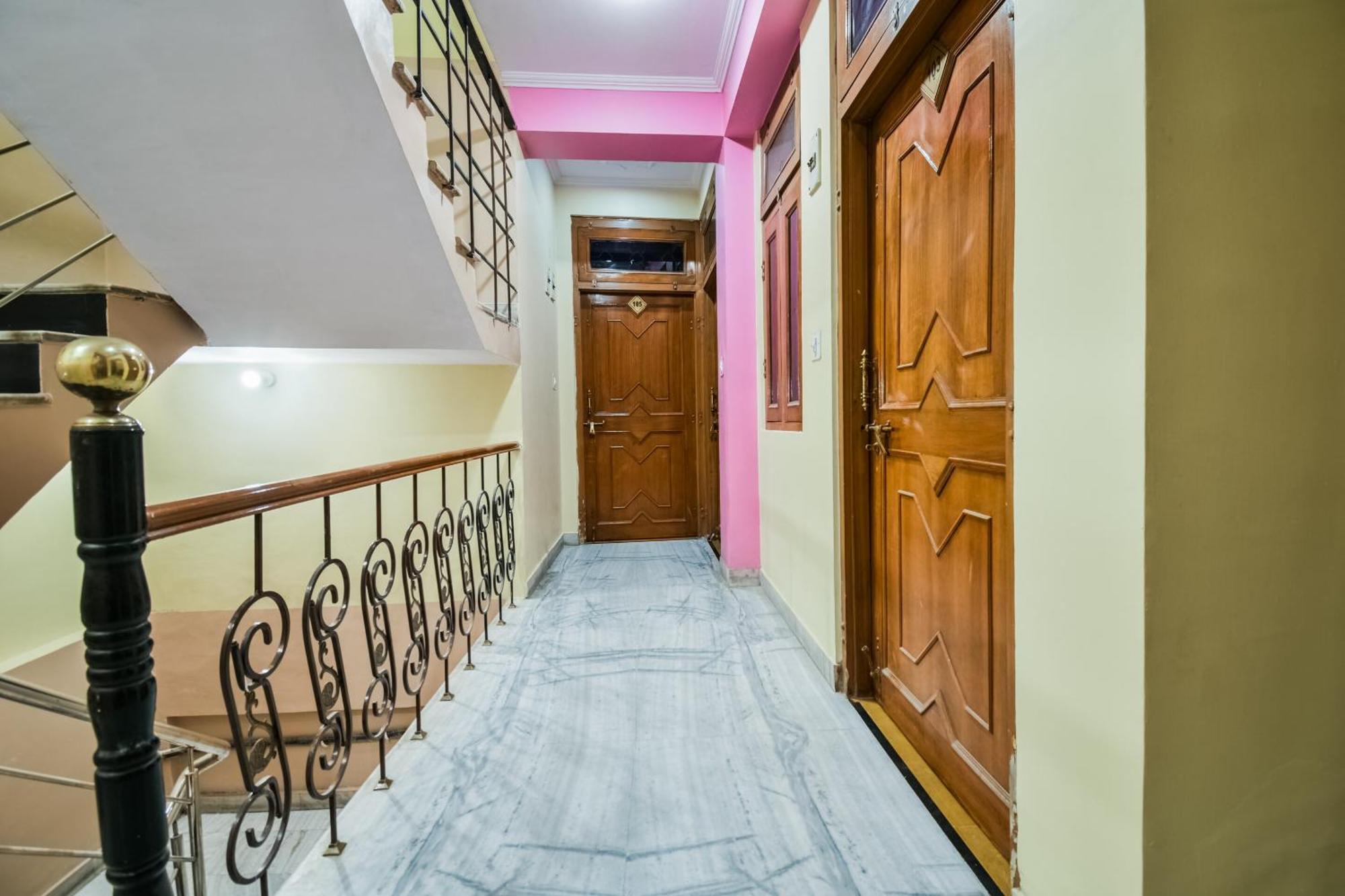Hotel O Shree Ram Palace
