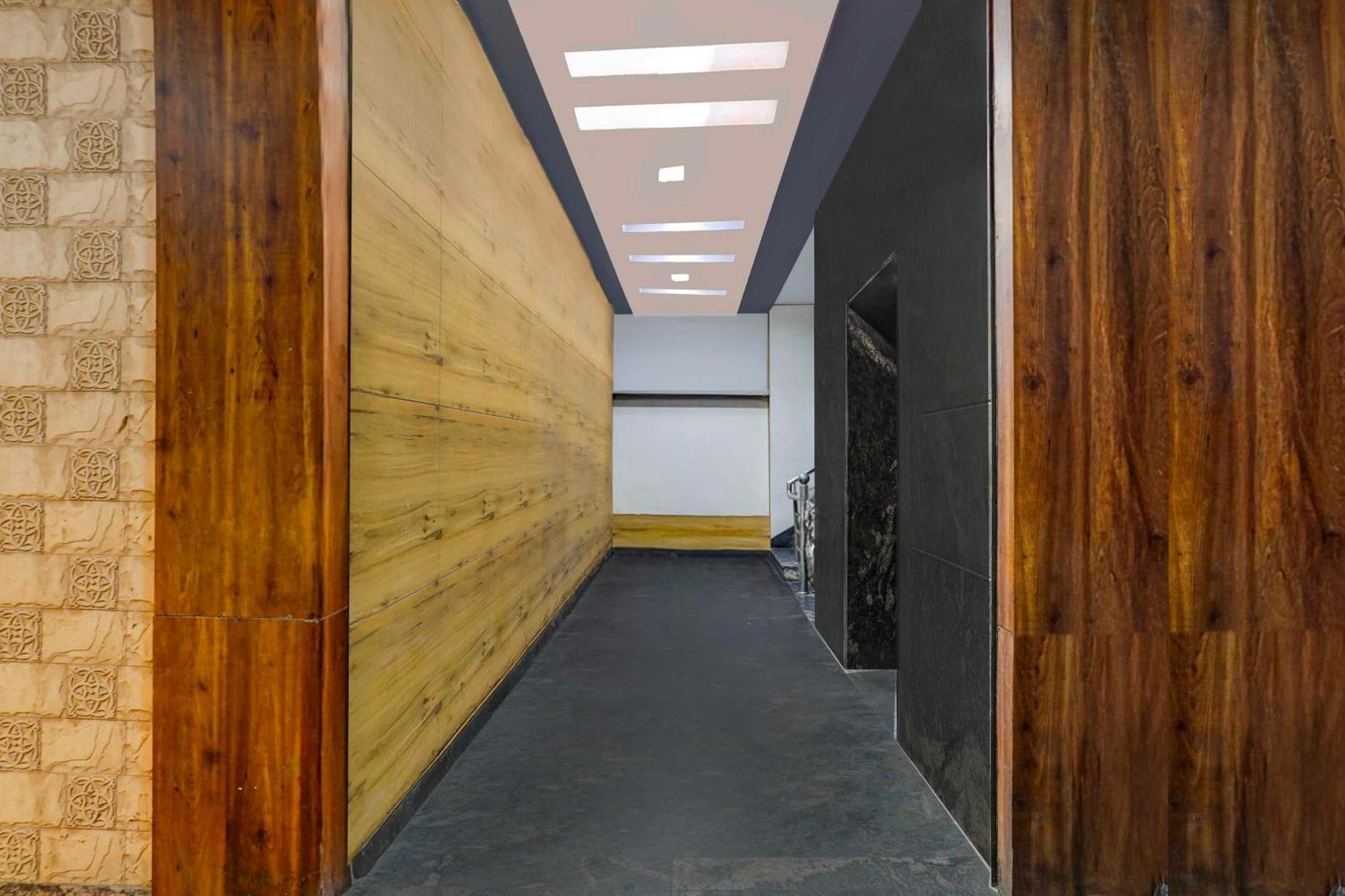 Townhouse Oak Vaishali Nagar Hotel