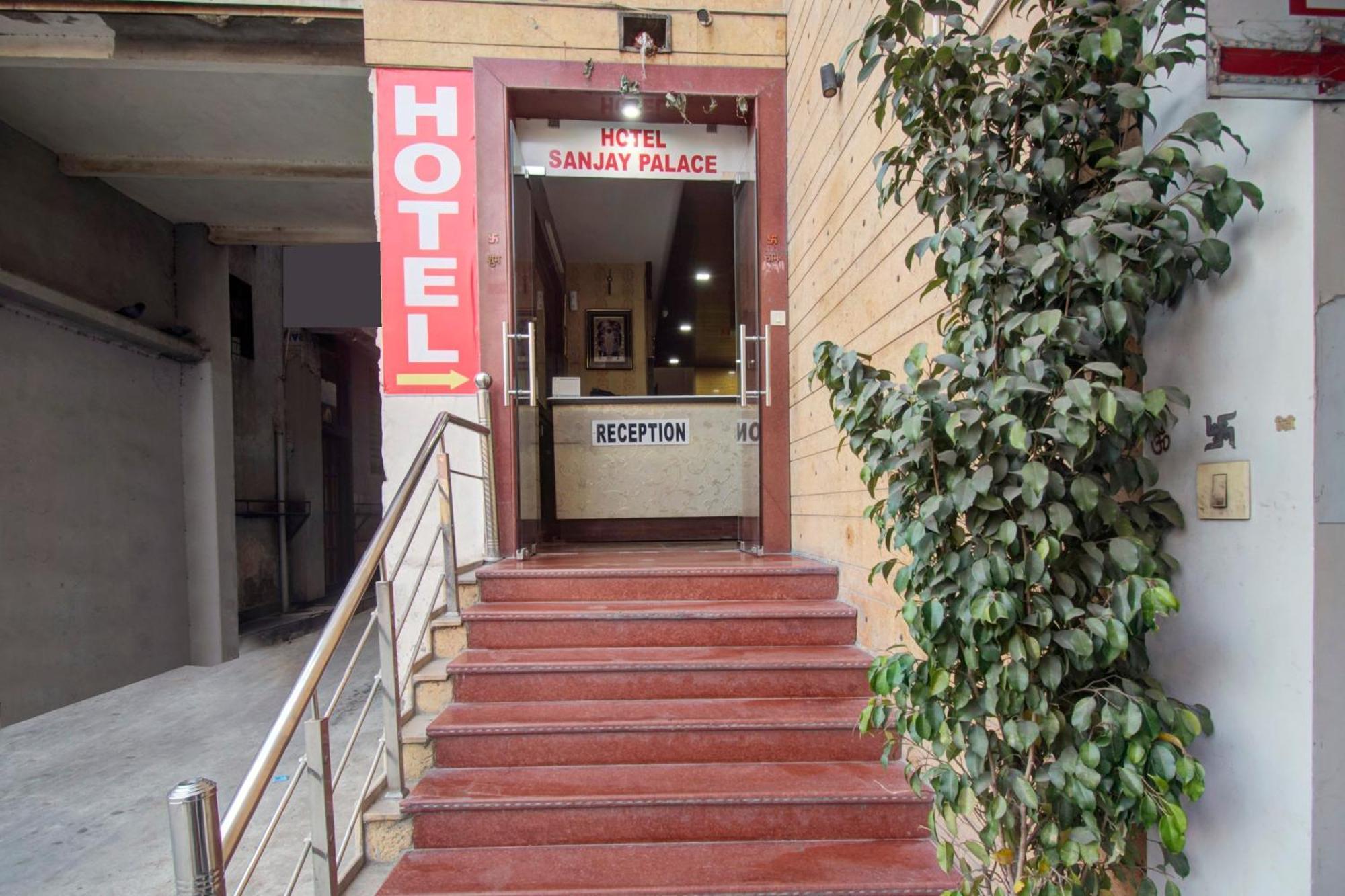 Hotel O Sanjay Palace 3*