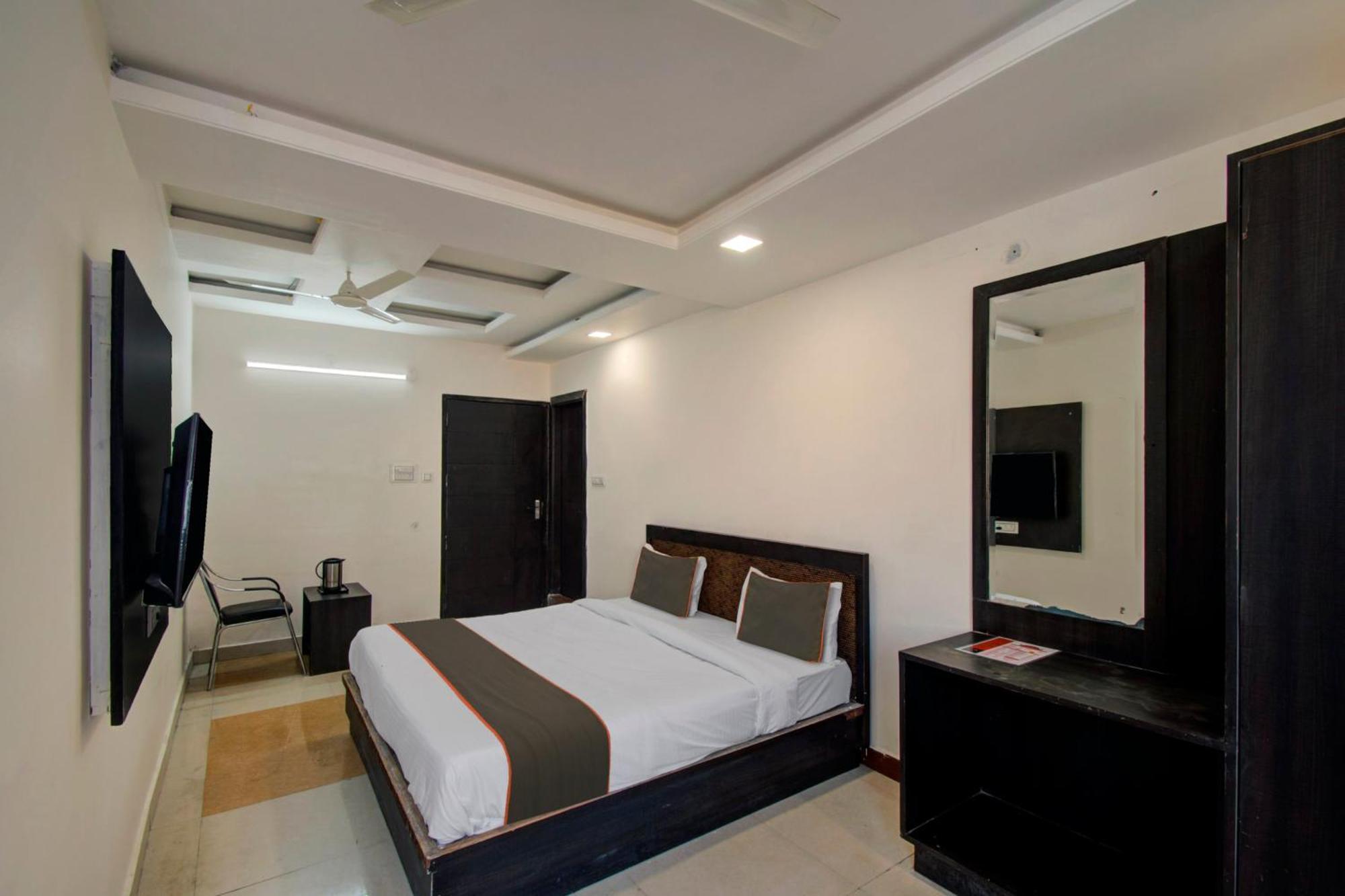 O Sanjay Palace Hotel