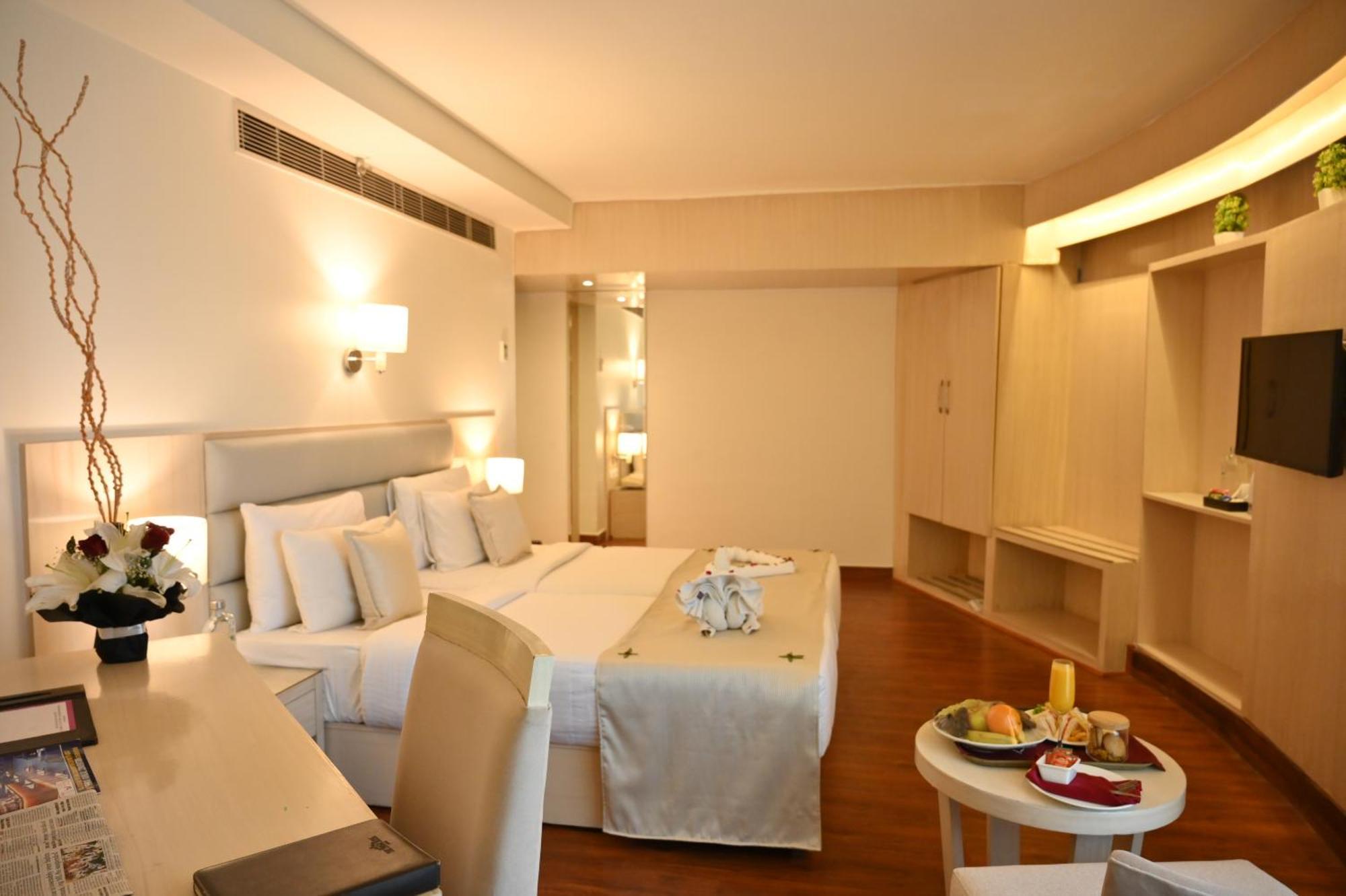 The Theme, Hotel 3*