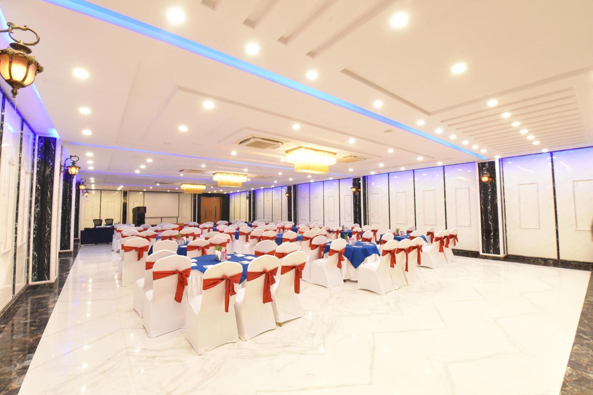 Hotel Foxoso Fiori Jaipur