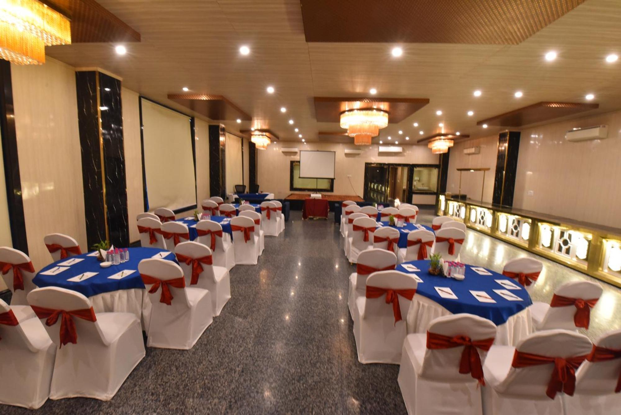 Foxoso Fiori Hotel 4*