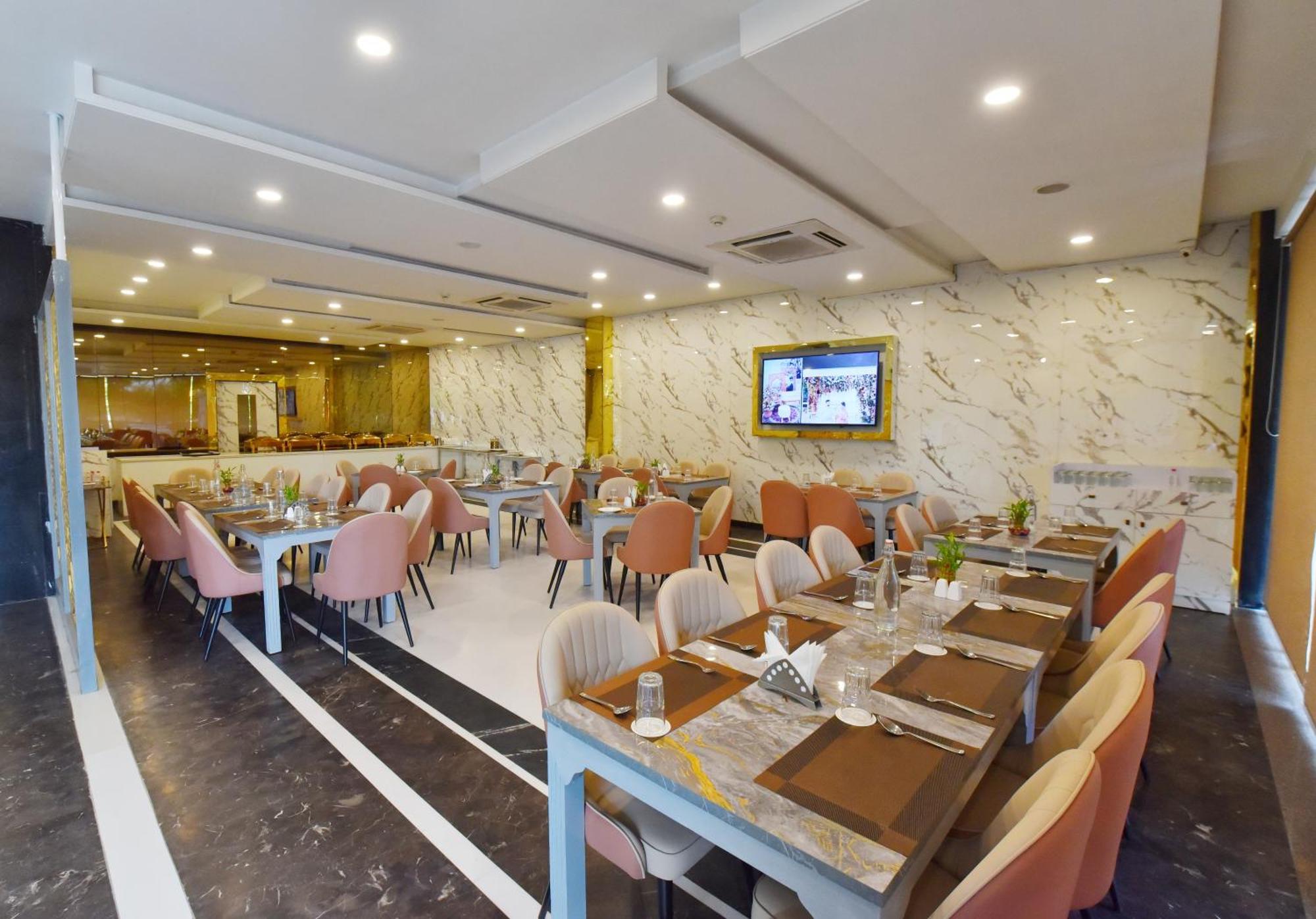 Foxoso Fiori Jaipur