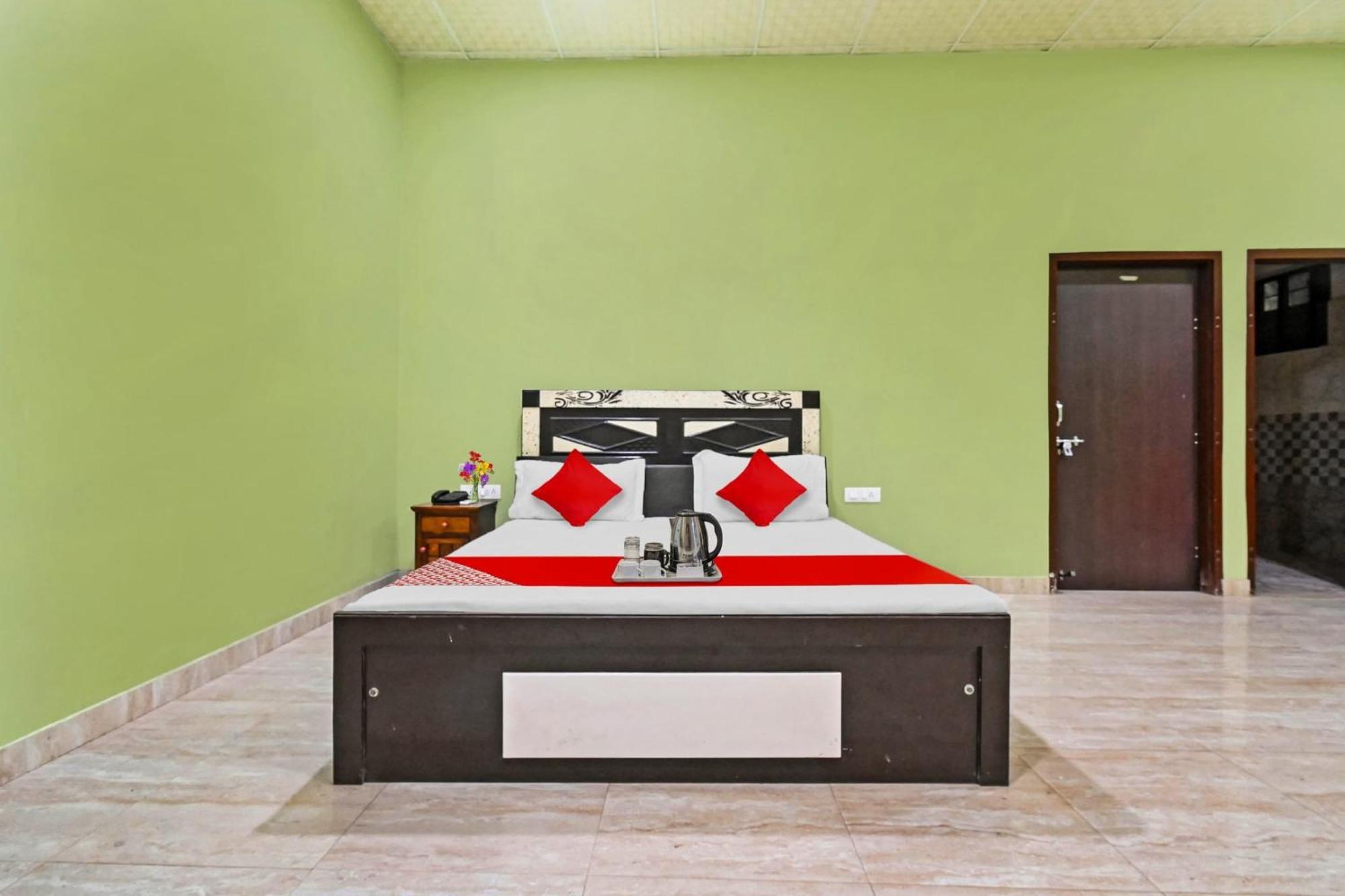 Hotel O Manuhar