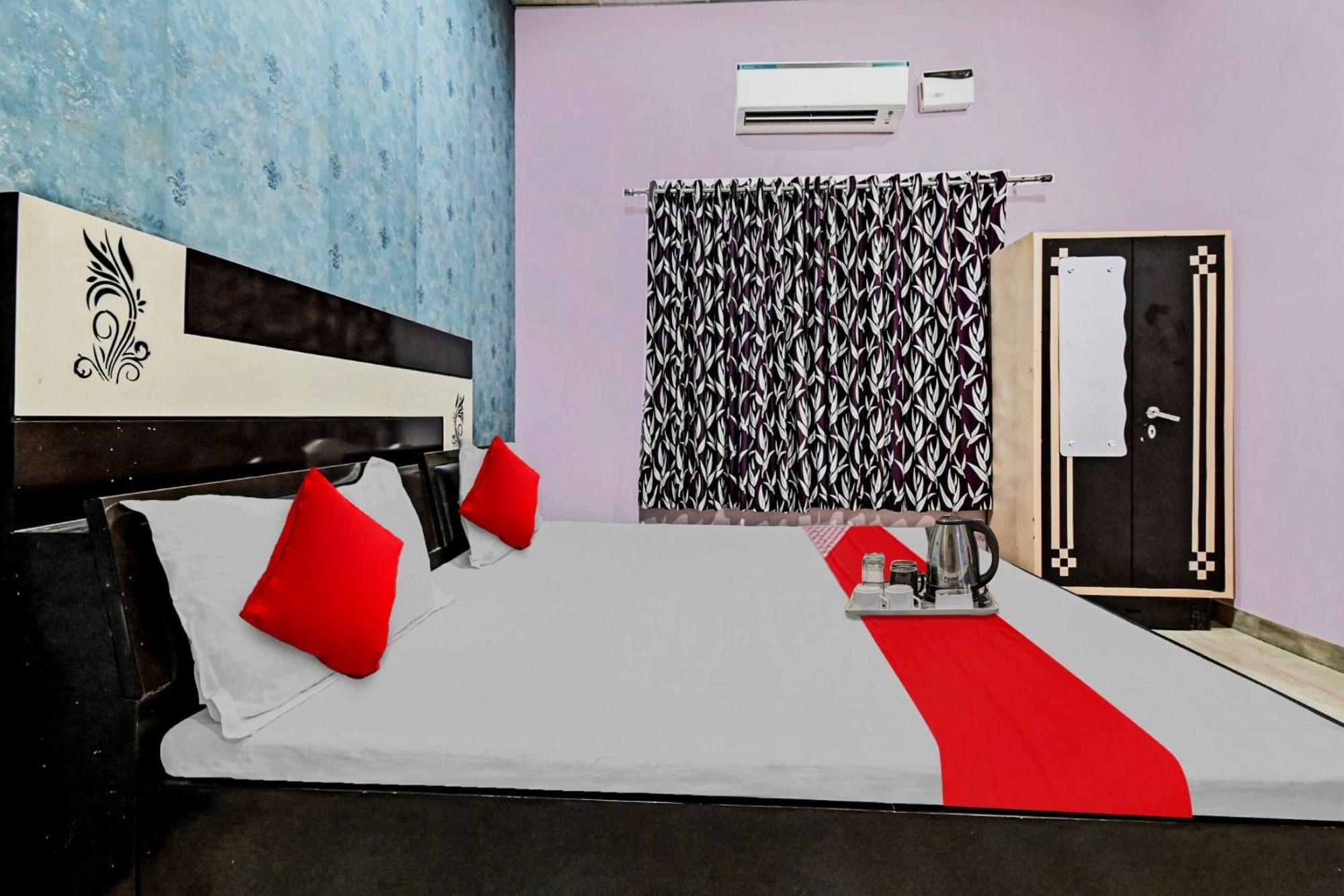 O Manuhar Hotel 3*