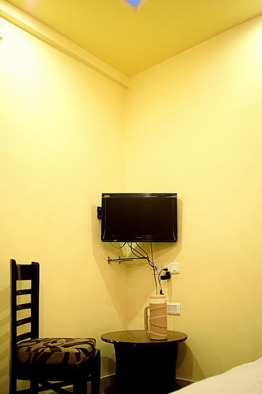 Bed & Breakfast Shri Kalyan Residency *