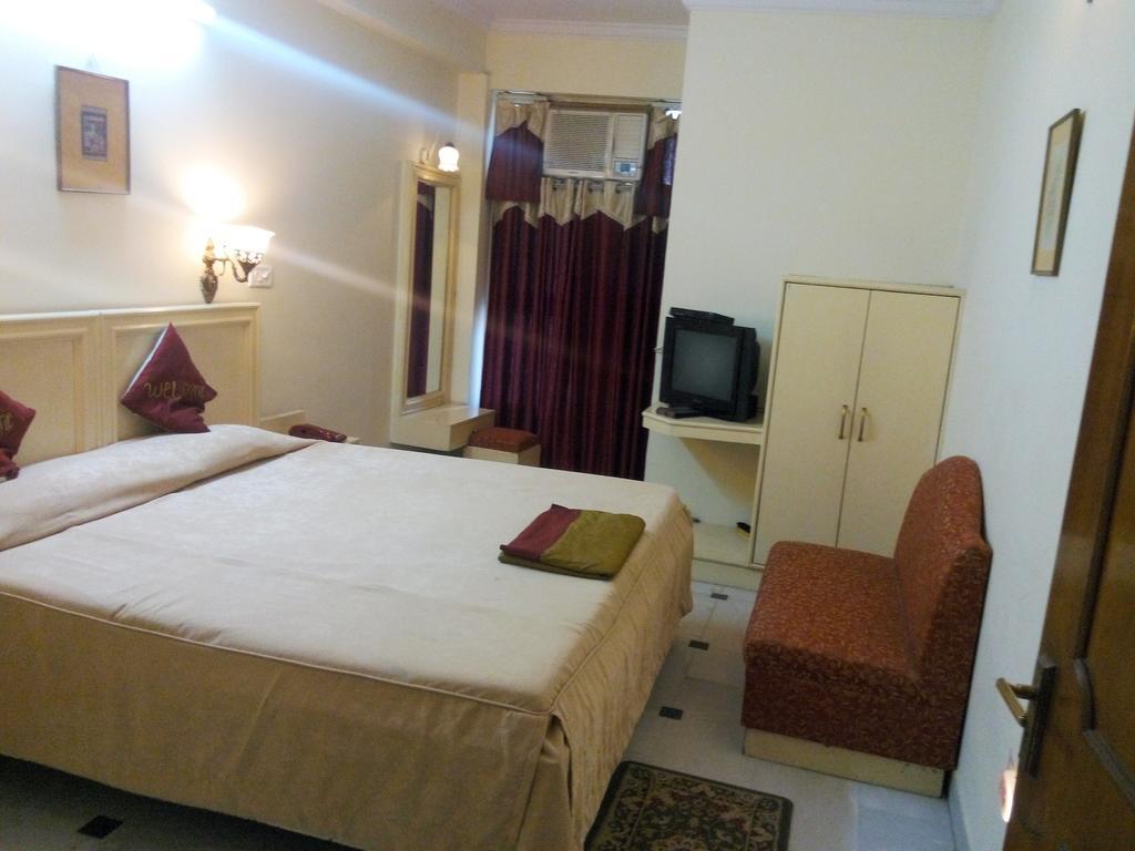 Welcome Hotel
