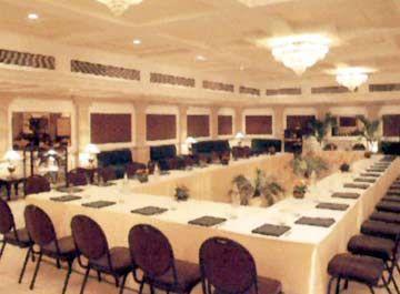 V Sarovar Portico Mi Road Hotel