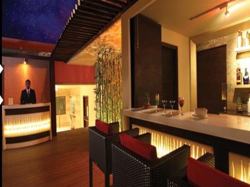 Vrisa Hotel