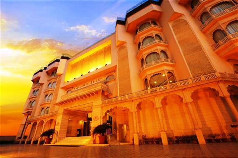 Lemon Tree Premier, Hotel 4*