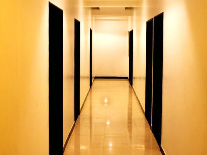 Metropolitan Hotel 3*