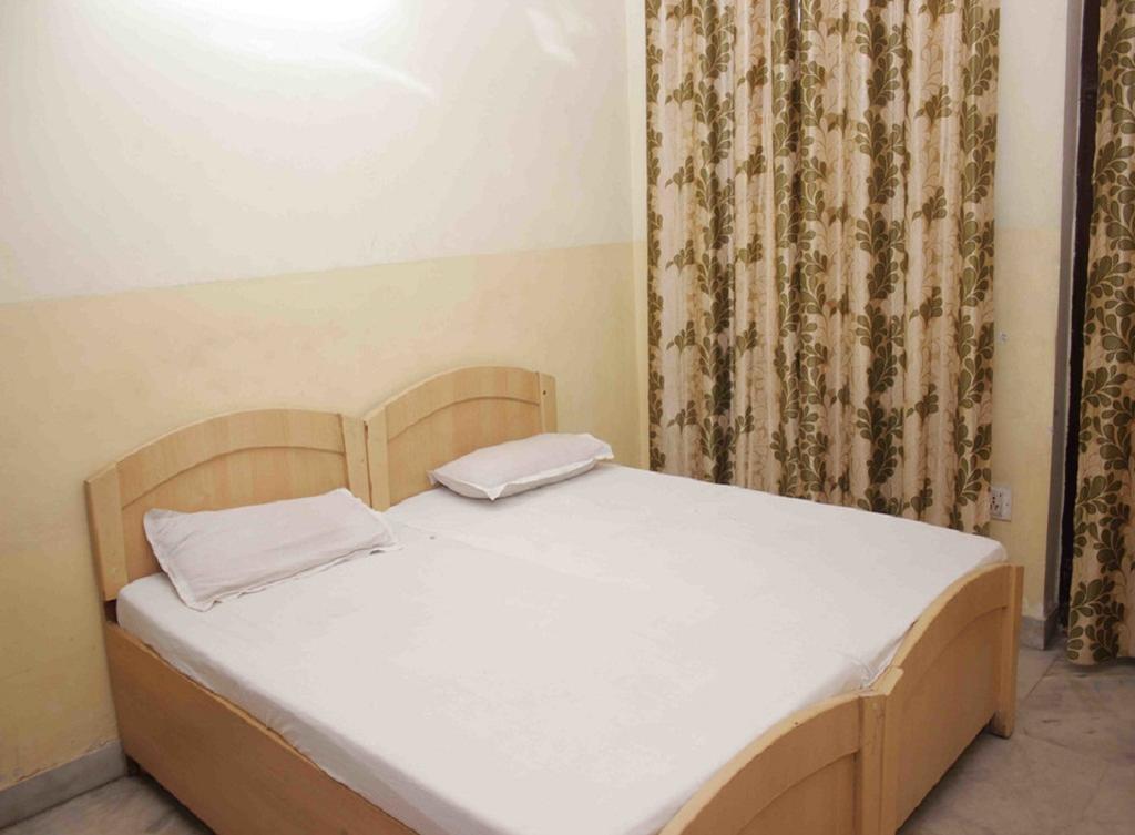 Royal City Guest house *