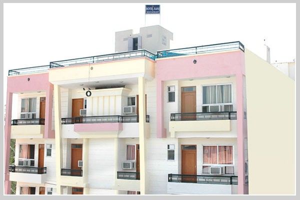 Hotel Sanj