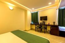 Fabhotel Radiant Star Lalkothi