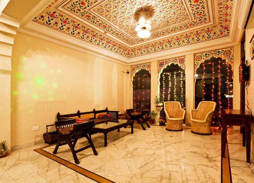 Maya Niwas Bed & Breakfast