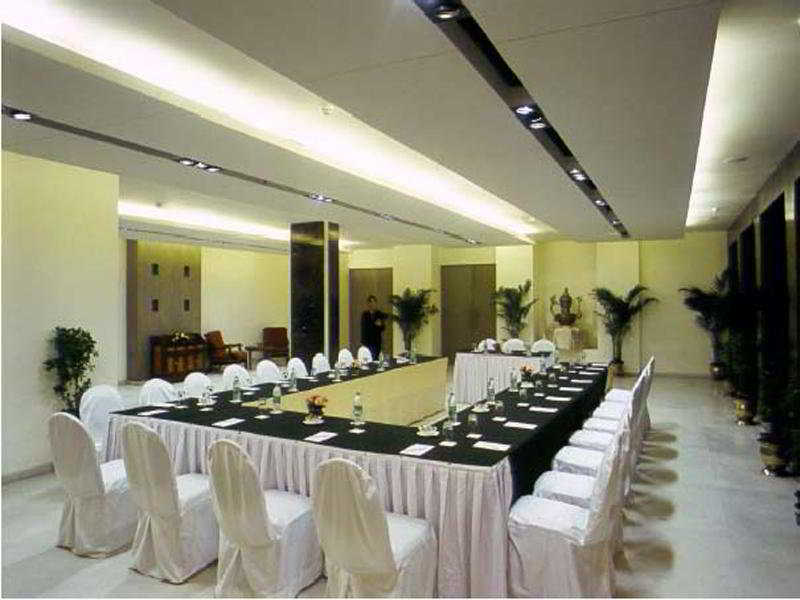 V Sarovar Portico Mi Road 4* Jaipur