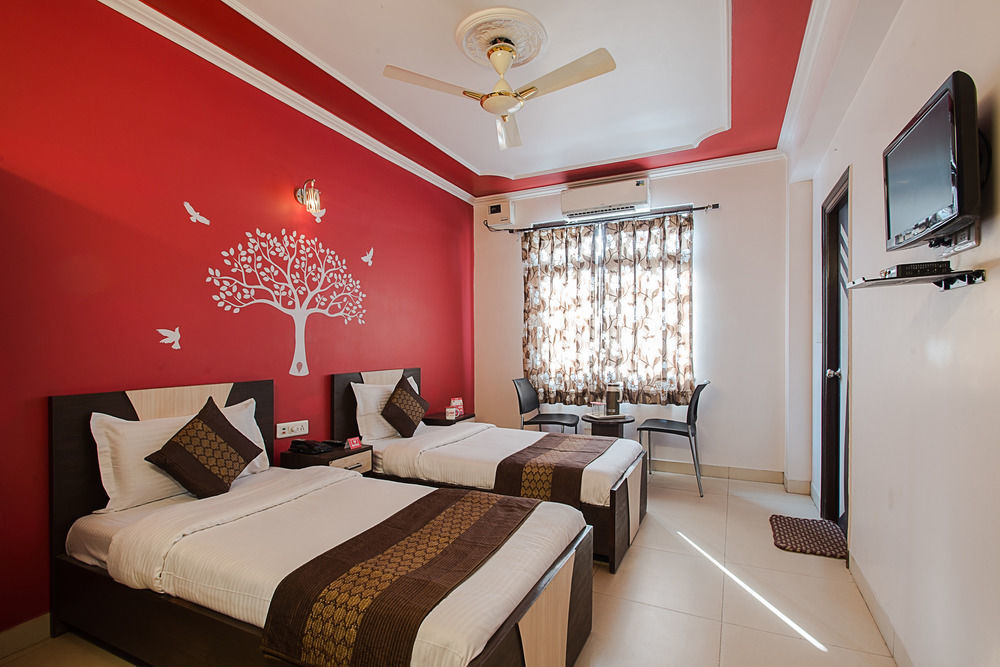 Hotel Oyo Rooms Sindhi Camp Metro Station 2 3*