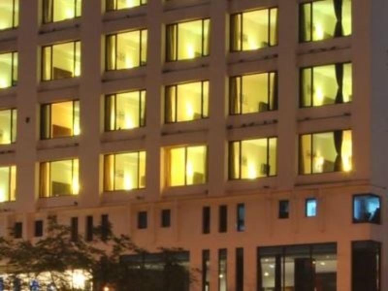 Ramada By Wyndham North Hotel 4*