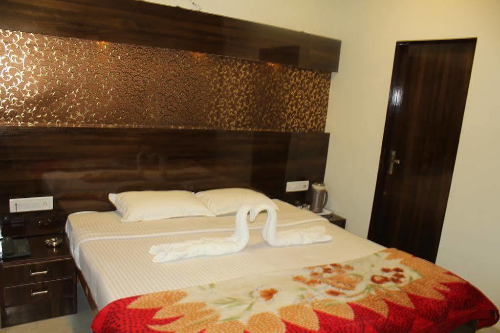 Hotel Crown Plaza Jaipur