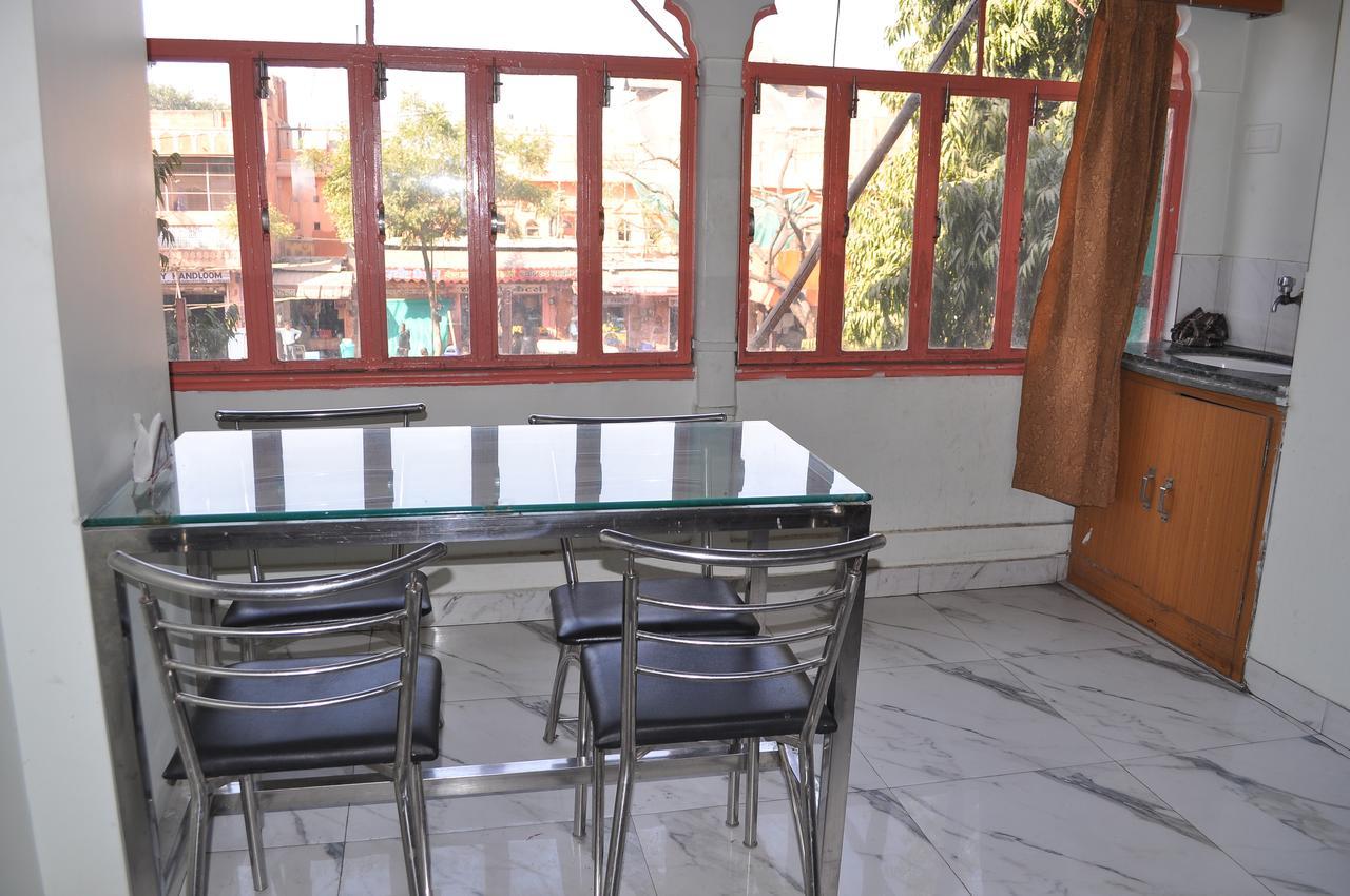 Hotel Simla 3*