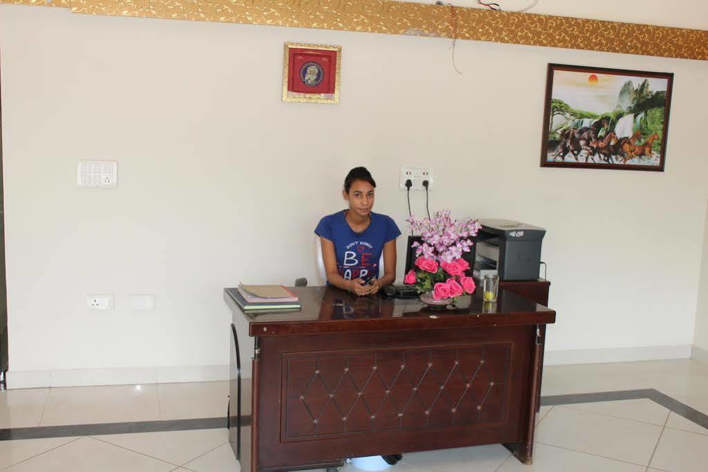 Hotel Hotel Crown Plaza
