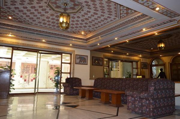 Hotel Maharani Plaza 3*
