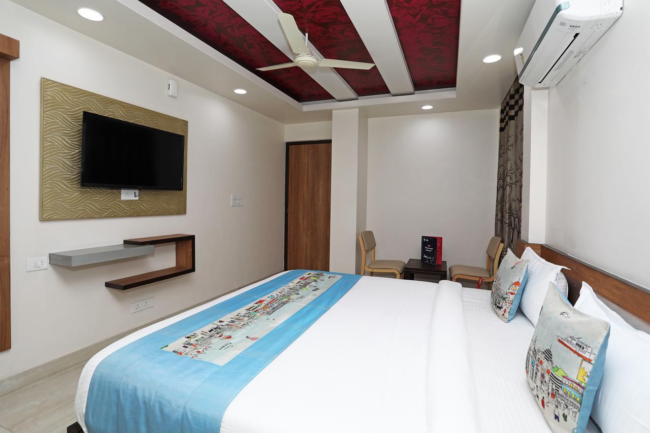 Oyo 10191 Vinayak Hotel 3*