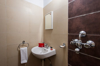 Oyo Rooms Sindhi Camp Metro Station 2 3*