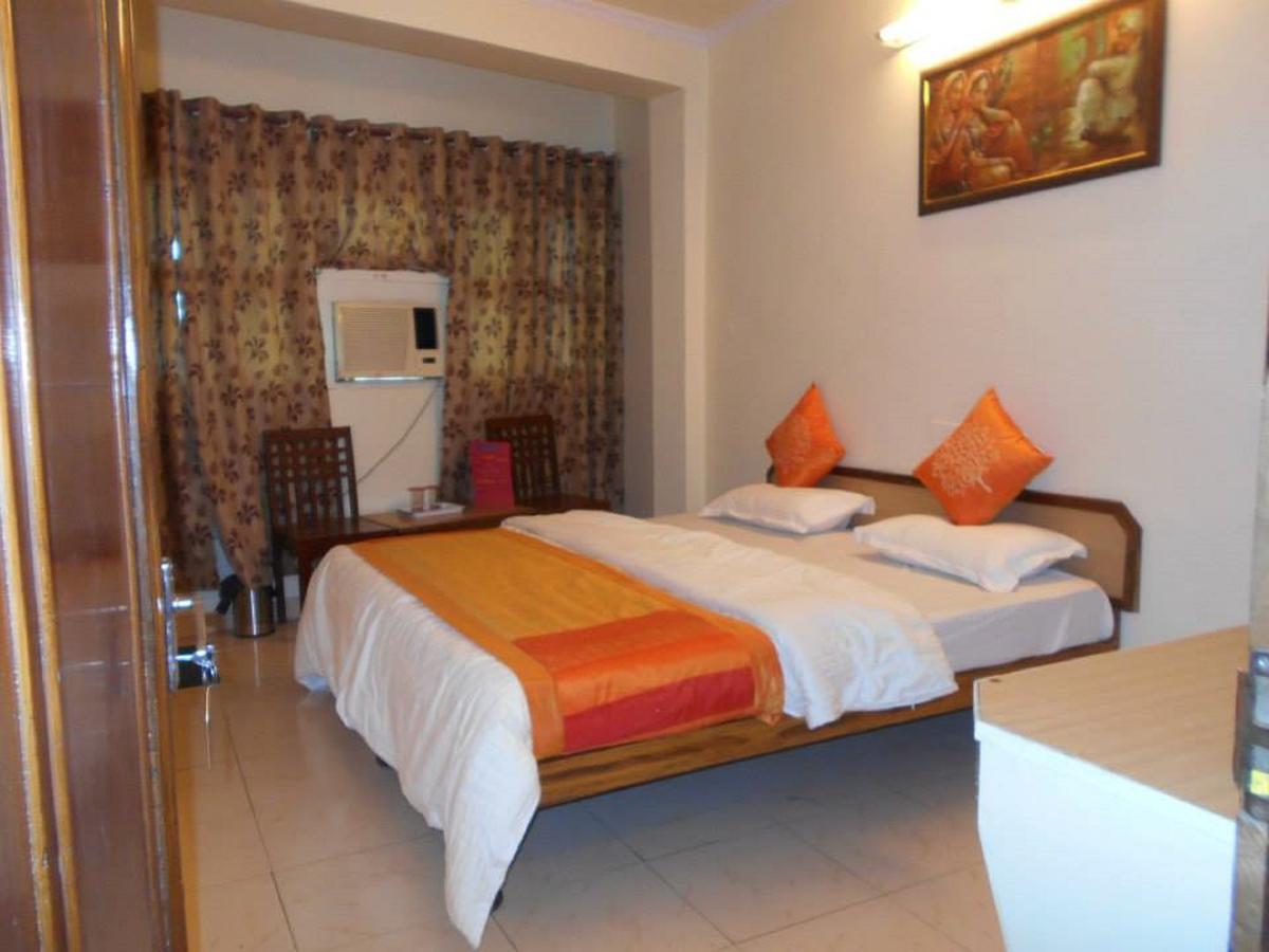 Hotel Paul Avenue 3*