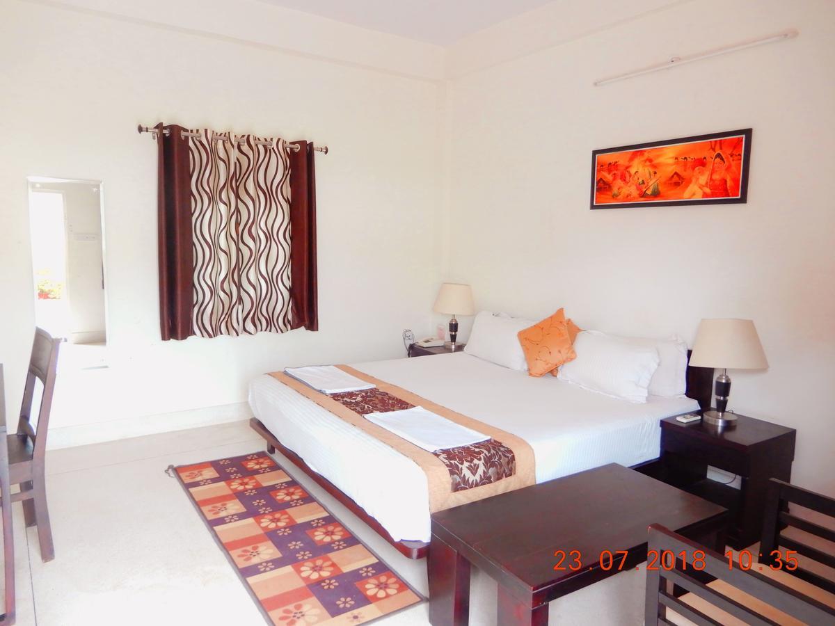 Maharaja Palace Samode 3*