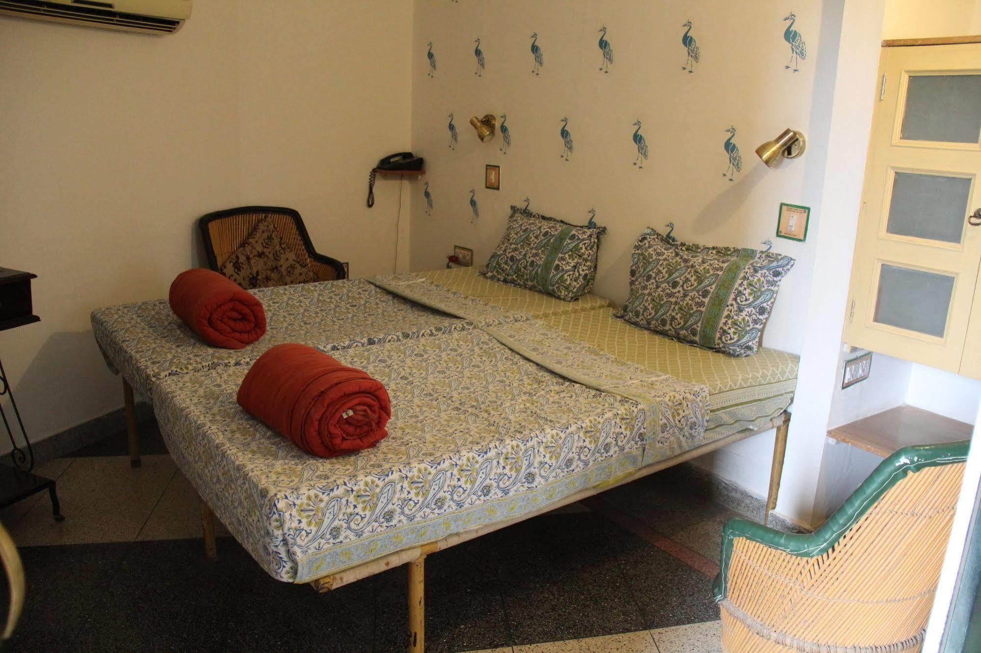 Jaipur Inn 3*