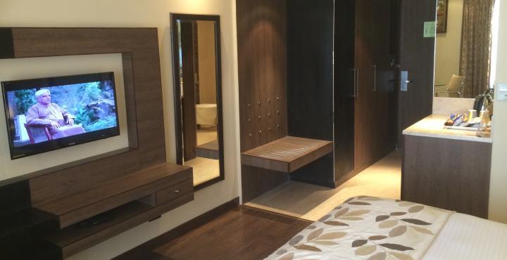 Vrisa Hotel 3*