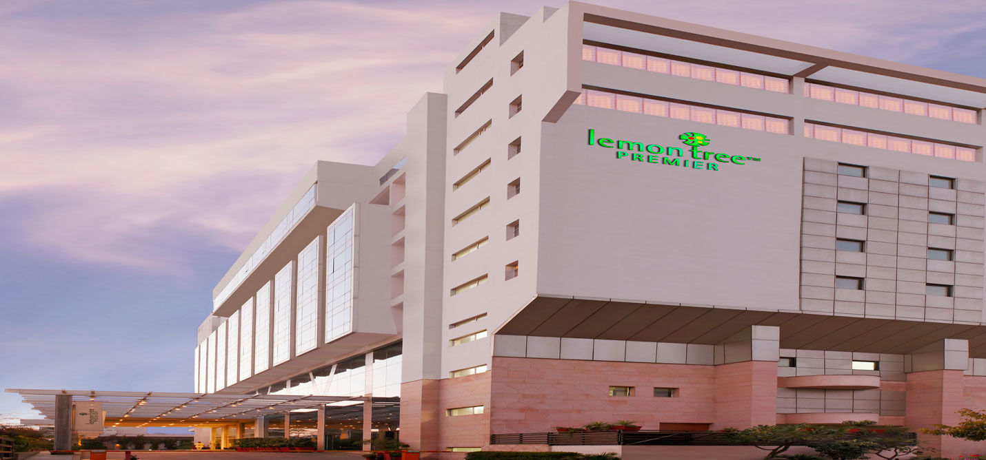 Hotel Lemon Tree Premier,