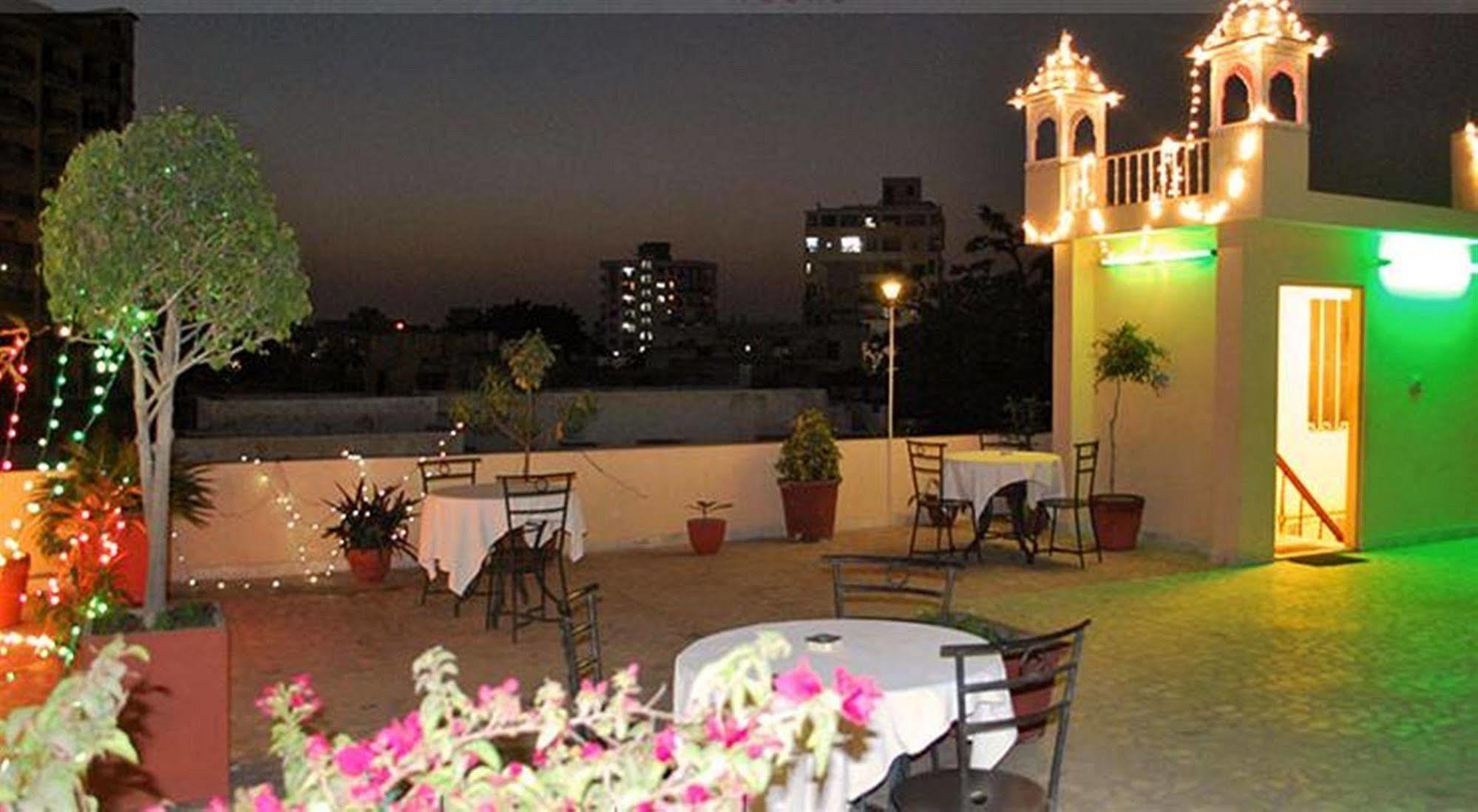 Hotel Bani Park Jaipur