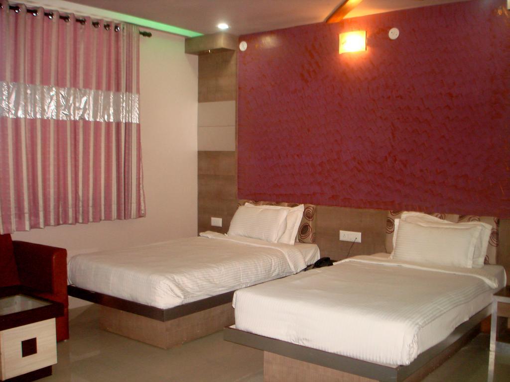 Hotel Shivam Paradise